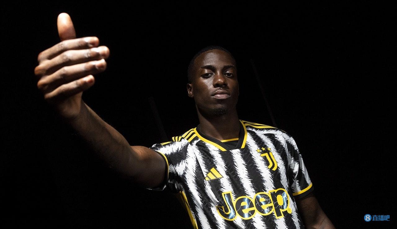 在此背景下 在此背景下