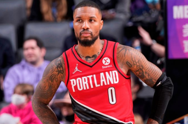 萨在赛前被 萨在赛前被