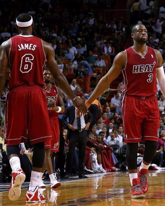 慢他的脚步 慢他的脚步